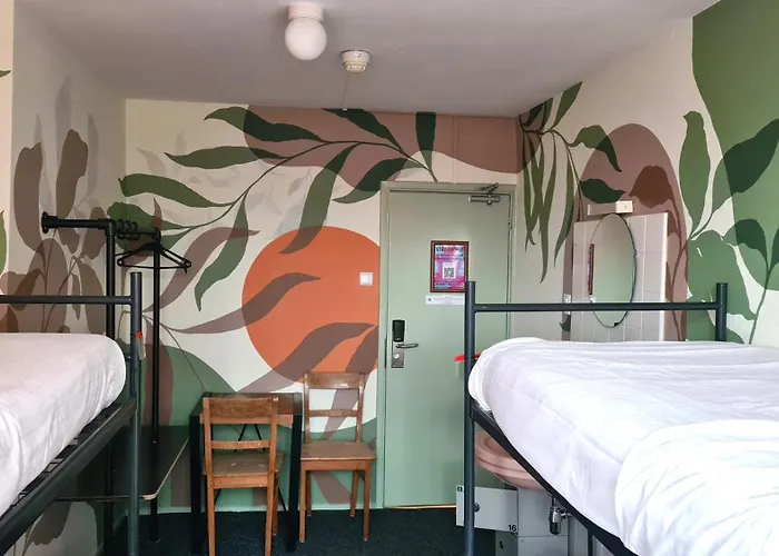 The Flying Pig Beach Hostel